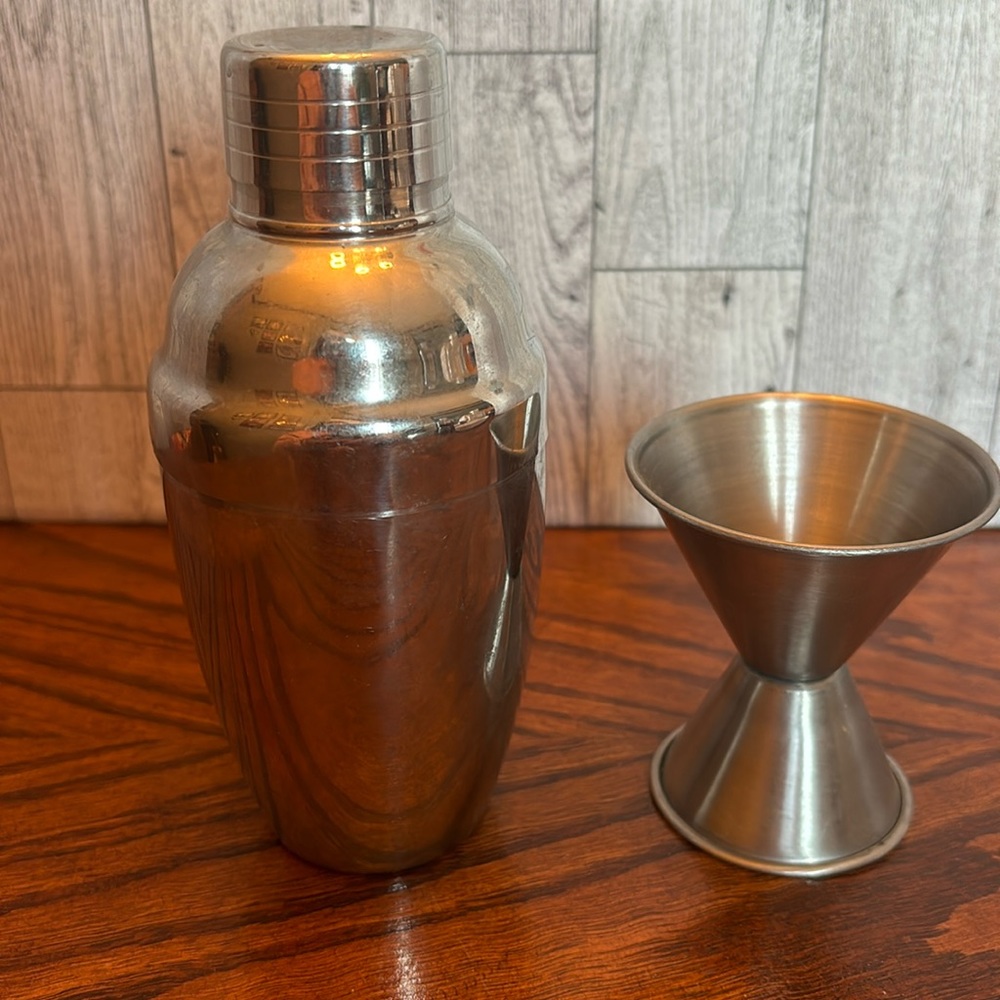 Gran Centenario Tequila Cocktail Shaker & Dble Measuring Cup